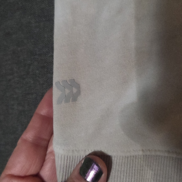 *FREE WITH ANY PURCHASE*l In Motion Tie-Dye Sweatshirt - Picture 3 of 3